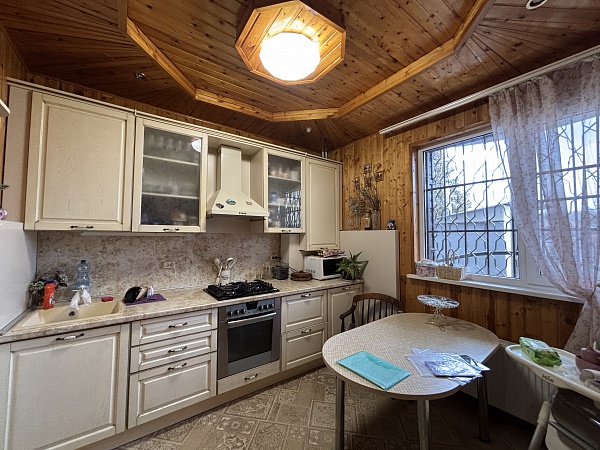 УЮТНЫЙ ДОМ В 10 МИН ЕЗДЫ ОТ ПЕРСПЕКТИВНОГО