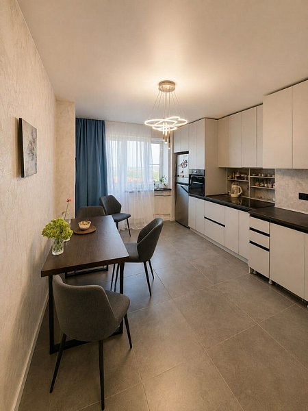 4-к. квартира, 125 м², 12/18 эт.