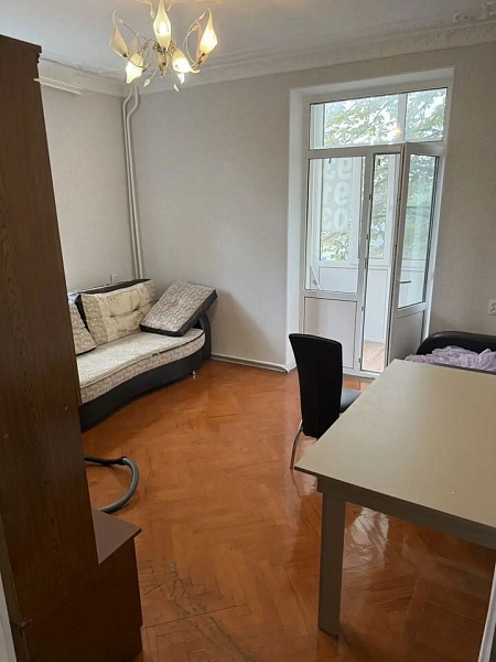 3-к. квартира, 65 м², 3/4 эт.