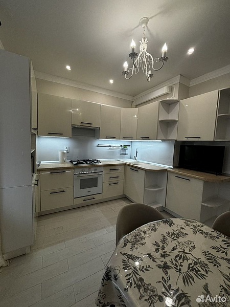 2-к. квартира, 59 м², 8/16 эт.