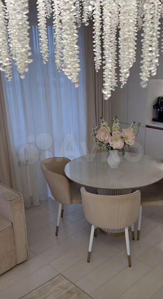 2-к. квартира, 67 м², 13/21 эт.