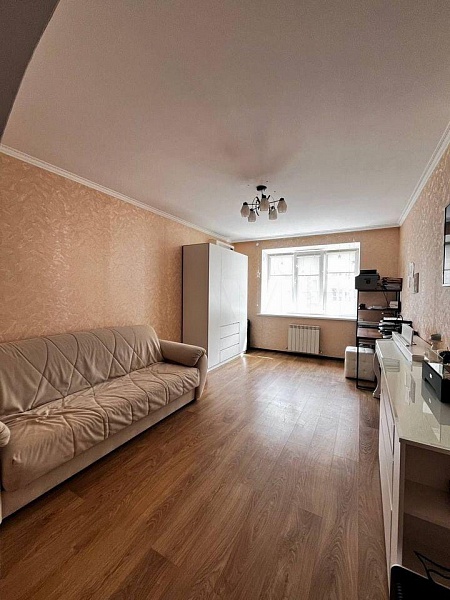 2-к. квартира, 65 м², 3/6 эт.