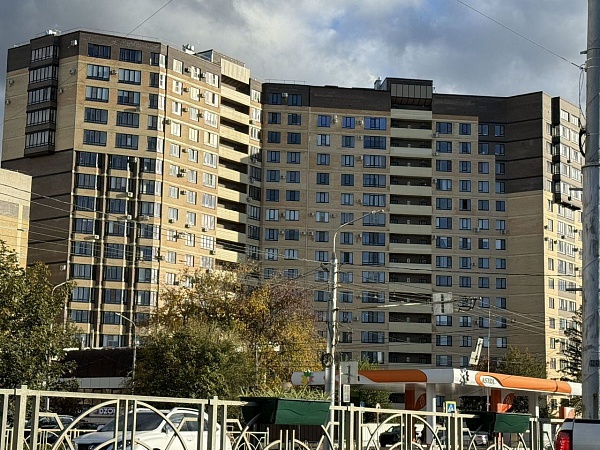 3-к. квартира, 112 м², 2/17 эт.
