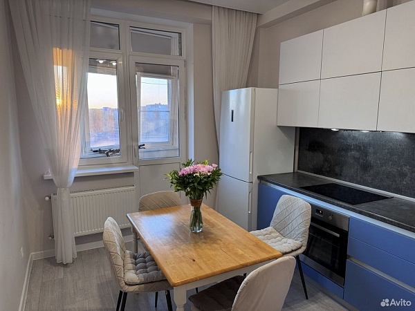 1-к. квартира, 43 м², 8/12 эт.