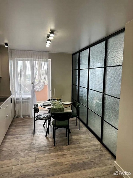 2-к. квартира, 57 м², 10/12 эт.