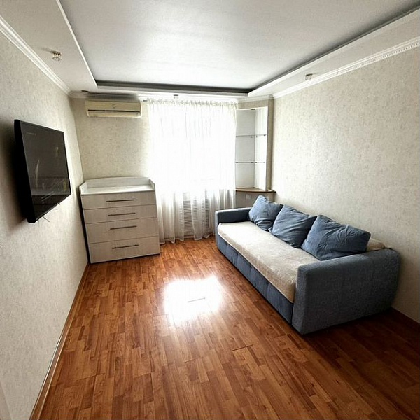 2-к. квартира, 50 м², 9/9 эт.