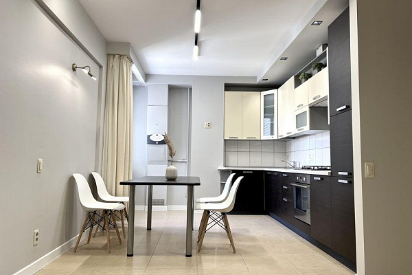 Продажа 2-к квартиры, 71 км.м., 8/10 этаж