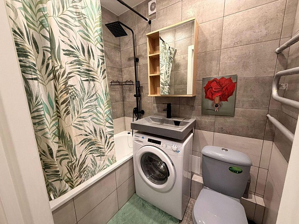 2-к. квартира, 46 м², 2/5 эт.