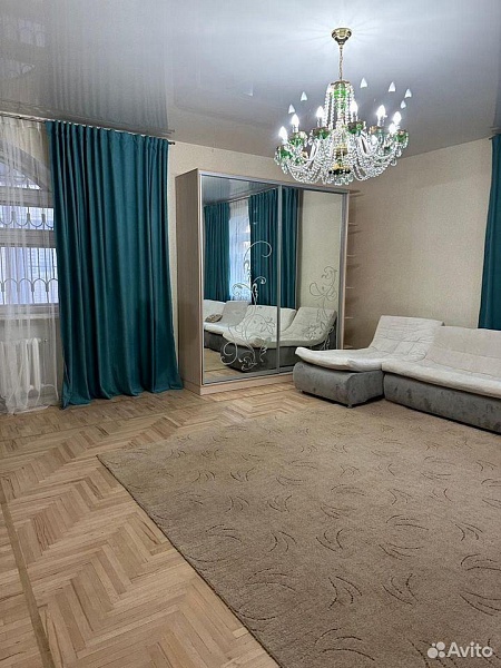 3-к. квартира, 160 м², 1/12 эт.