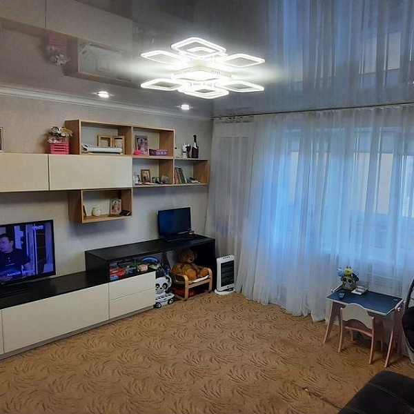 2-к. квартира, 54 м², 7/10 эт.