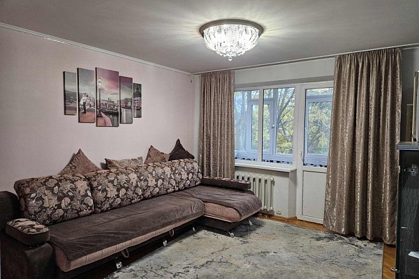 Продажа 3-к квартиры, 70 км.м., 3/9 этаж