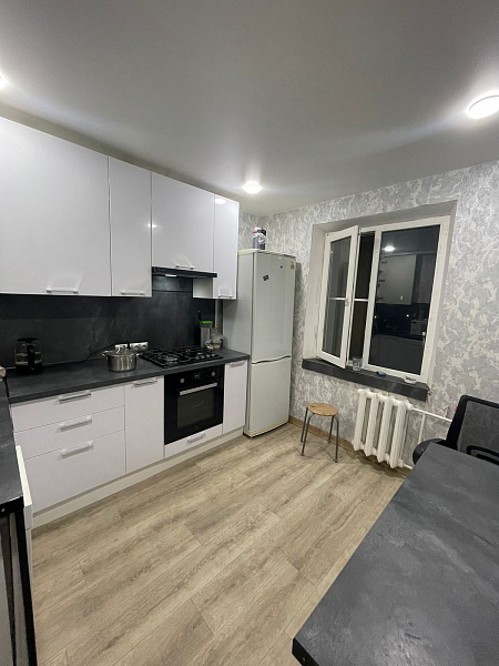 УЮТНАЯ СВЕТЛАЯ ТЕПЛАЯ 2-КА В ЛЕСОПАРКОВОЙ ЗОНЕ