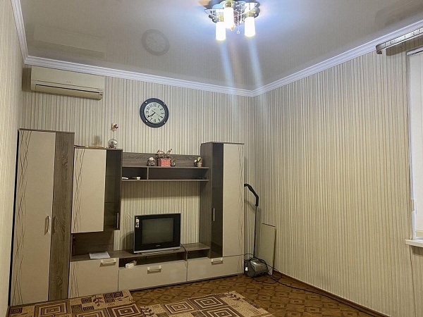 2-к. квартира, 35 м², 2/4 эт.