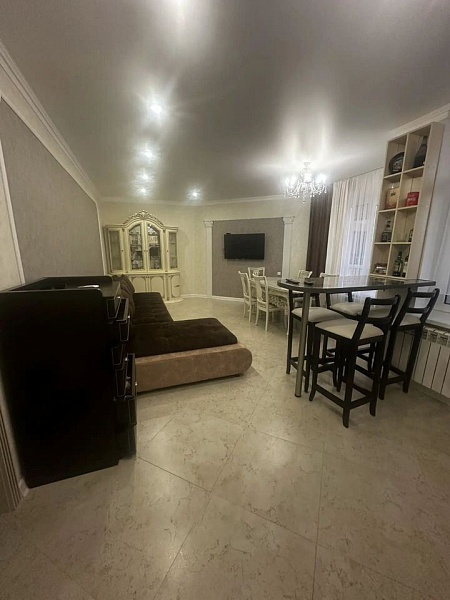 3-к. квартира, 74 м², 18/18 эт.