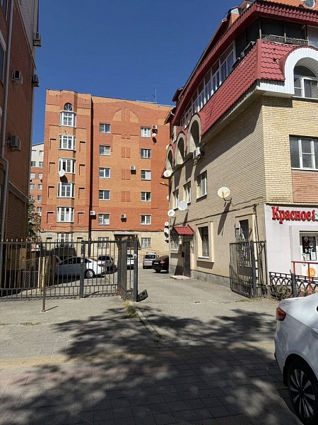 3-к. квартира, 134,8 м², 3/5 эт.