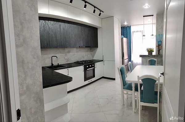2-к. квартира, 54 м², 14/18 эт.